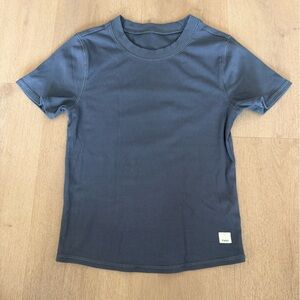Vuori Pose Short Sleeve Tee in Azure